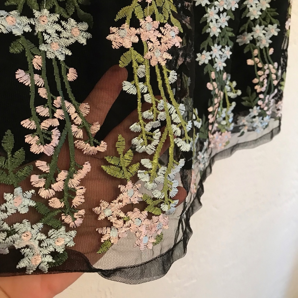 Over Kleshas embroidered black tulle dirndl skirt - Picture 2 of 5